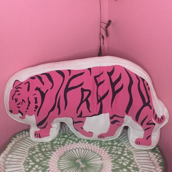 Limited edition IKEA tiger pillow - Picture 2 of 4